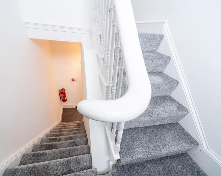 Mumbles View - Free Parking Apartment Oystermouth Ngoại thất bức ảnh